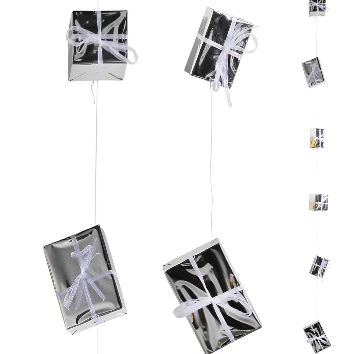 Cadena De Paquetes De Regalos Plata