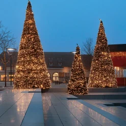 Árbol Gigante Sin Iluminación, Altura: 720 Cm