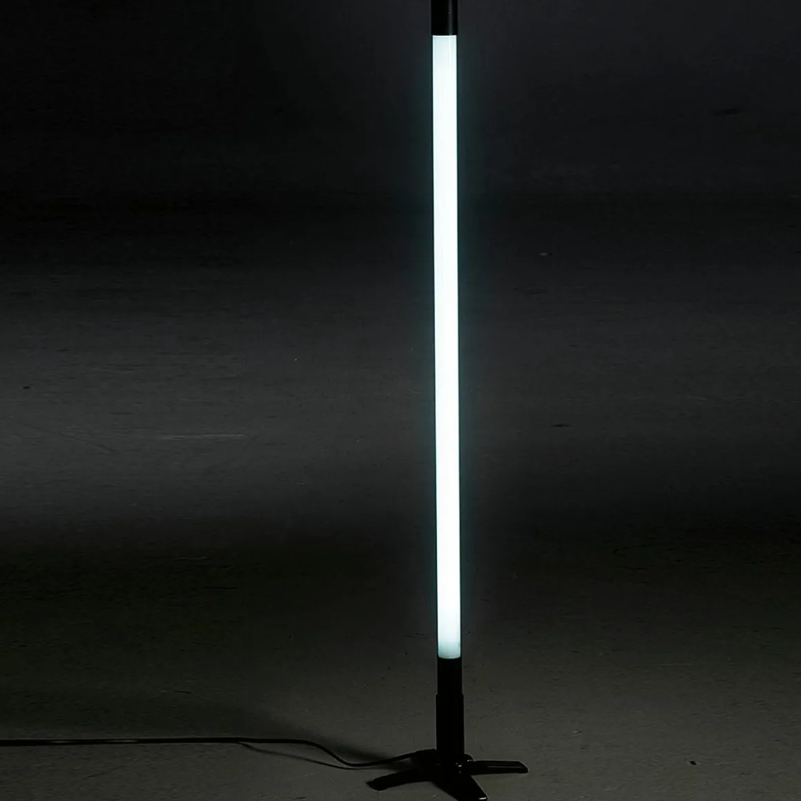 Tubo De Neón Longitud 134 Cm, Blanco